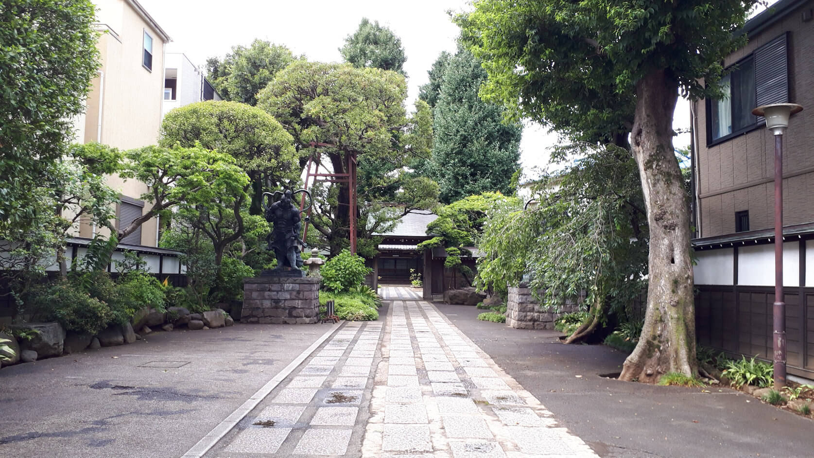 お寺の参道